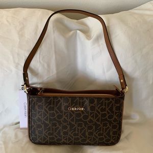 🌹Calvin Klein Shoulder Bag, Faux Leather🌹